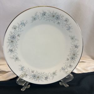 Noritake Porcelain China 6716 INVERNESS Platinum Vintage Japan Blue Dinner Plate